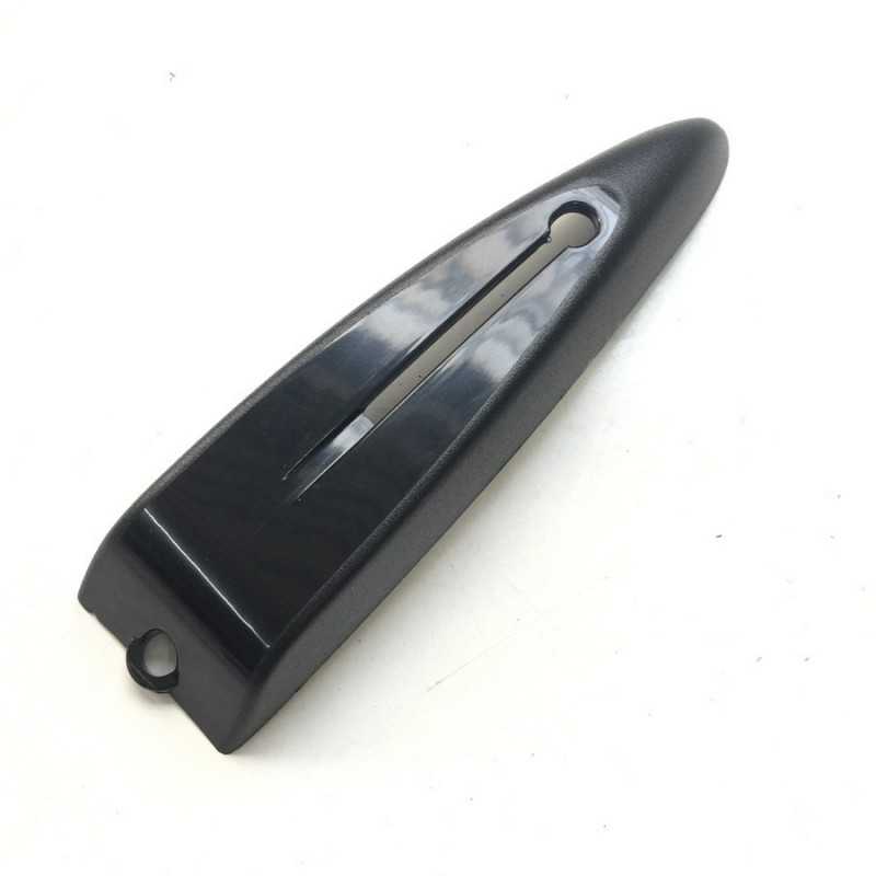 650775 CRESTA INFERIORE PARAFANGO VESPA GTS