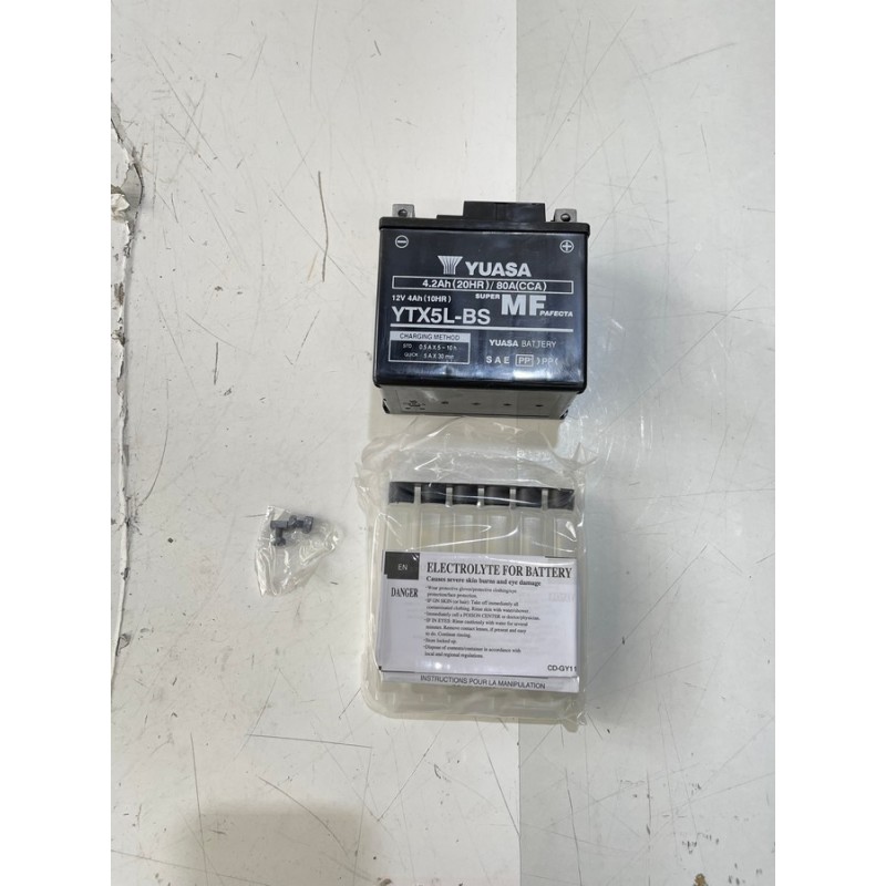 BATTERIA ORIGINALE YUASA YTX5L-BS 4.2AH