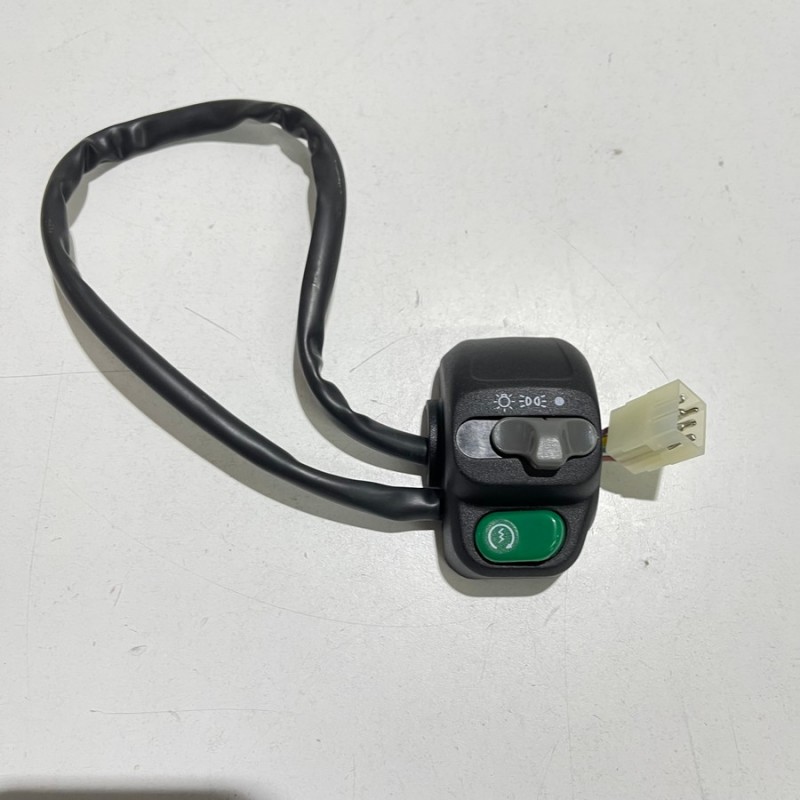 DEVIO LUCI DX ORIGINALE PEUGEOT ELYSEO 125 150 NUOVO COD.754175