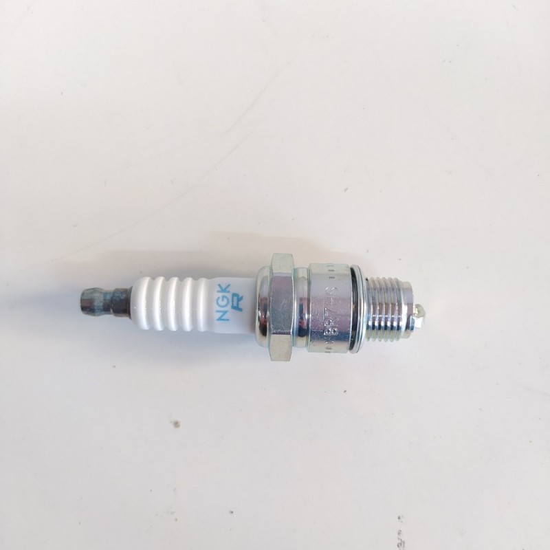 CANDELA NGK MALAGUTI F15 50 2007 COD.4122 BR7HS