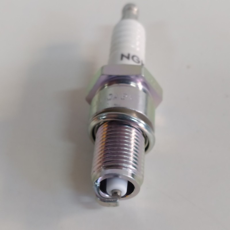 Candela NGK BMW - MOTO GUZZI COD.7811 BP6ES